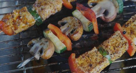 ¿Se puede cocinar en una barbacoa de carbón en días lluviosos?