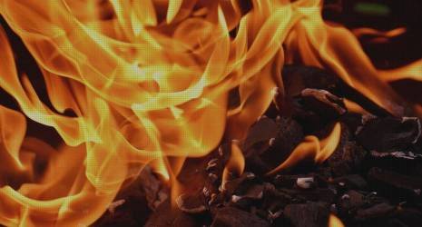 ¿Es posible personalizar un horno de leña prefabricado?