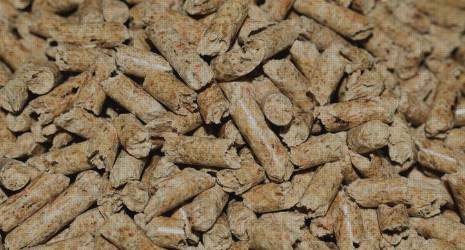 ¿Es recomendable mezclar varios tipos de pellets para obtener nuevos sabores ahumados?